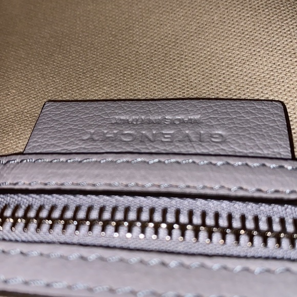 Givenchy Antigona Bag - Picture 8 of 12